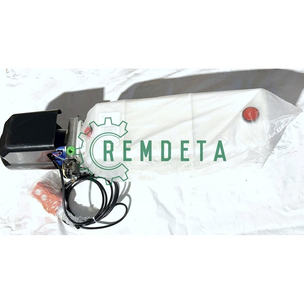 AGREGATAS HIDRAULINIS KĖLIMUI SU PULTELIU 12V 2kW 2.6cm3 180bar 21MPa 11L 3/8" AGREGATAS HIDRAULINIS KĖLIMUI SU PULTELIU 12V 2kW 2.6cm3 180bar 21MPa 11L 3/8"